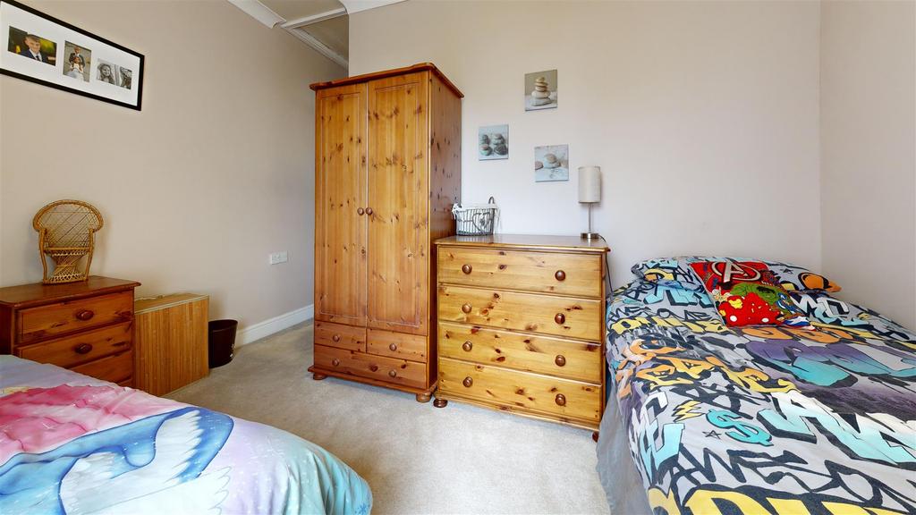 5-St-Georges-Road-Bedroom(2).jpg