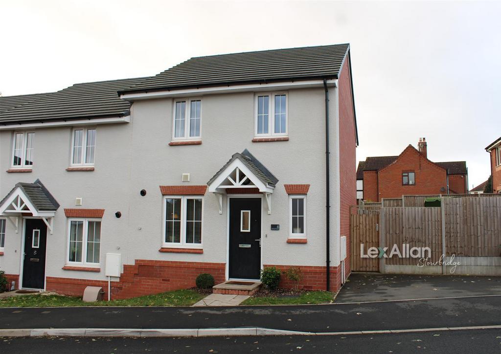 Mill Brook Meadow, Kinver, Stourbridge 2 bed end of terrace house £