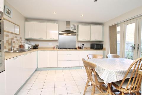 6 bedroom detached house for sale, Telford Way, Colsterworth, Grantham