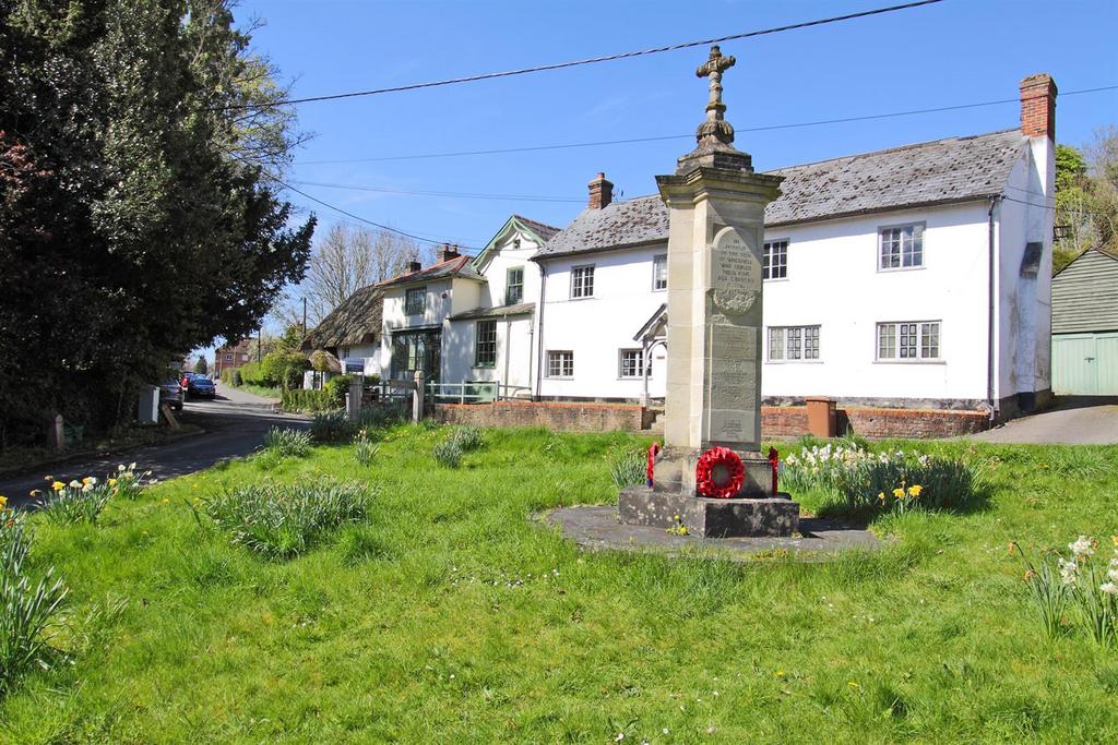 Neighbouring green