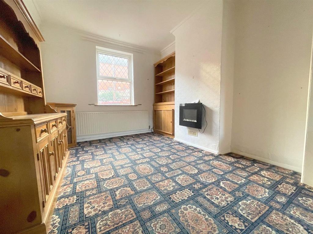 Southbank Street, Leek 3 bed property £139,950