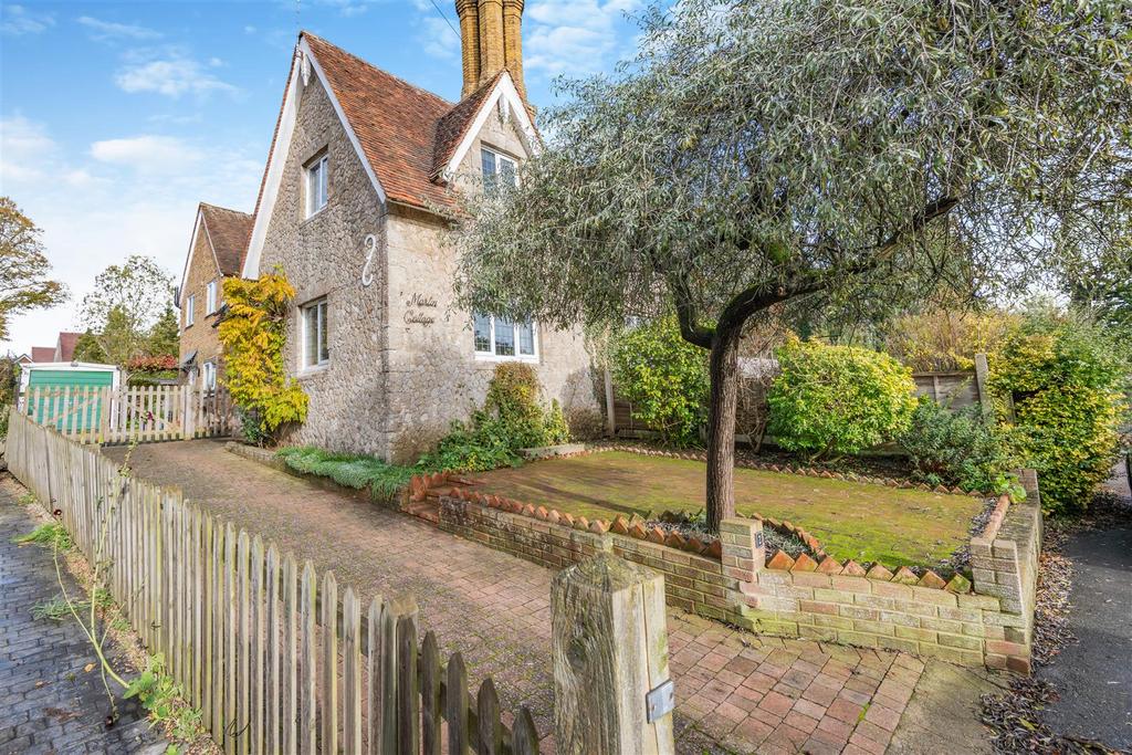 Wheelers Lane, Linton, Maidstone 3 bed semidetached house for sale £500,000