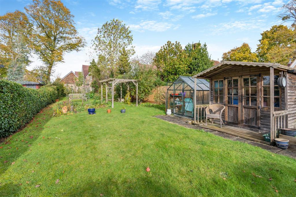 Wheelers Lane, Linton, Maidstone 3 bed semidetached house for sale £