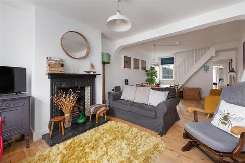 2 bedroom terraced house for sale, Regent Street, Whitstable