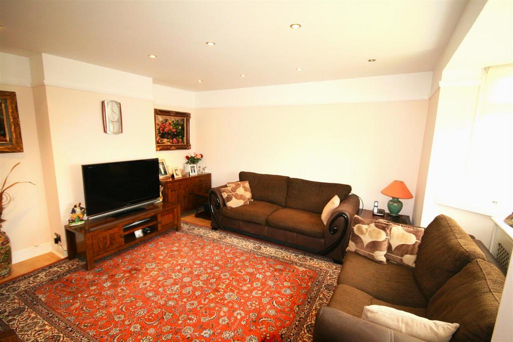Reception room: