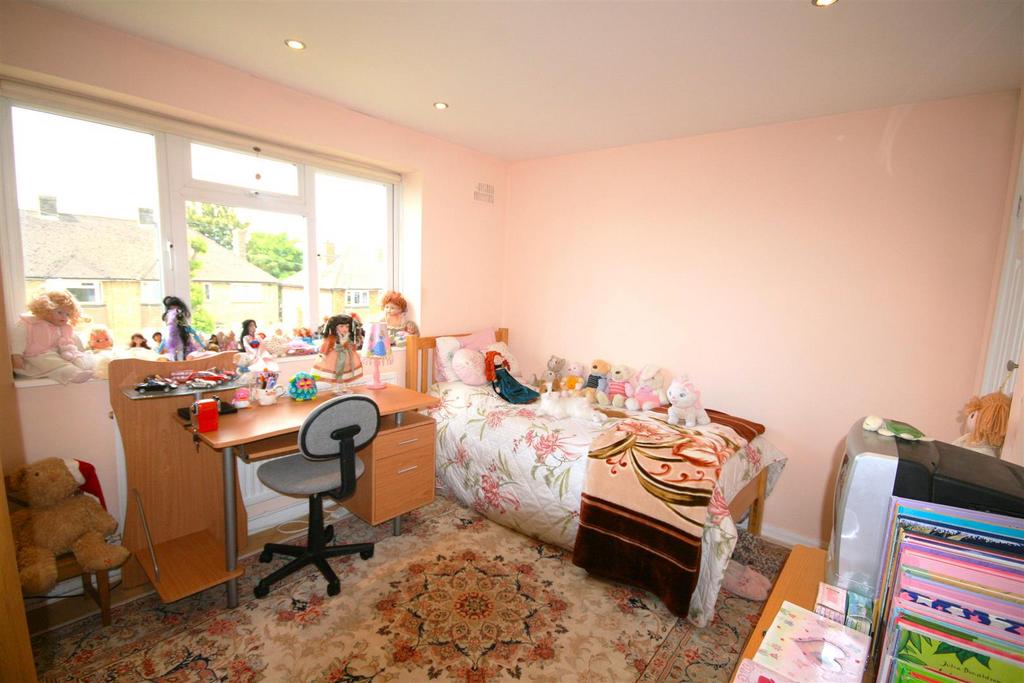 Bedroom 2: