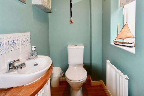 7 Park View, Cotford St Luke, Taunton, TA4 1LX