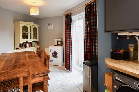 7 Park View, Cotford St Luke, Taunton, TA4 1LX