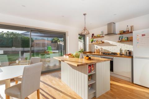 4 bedroom semi-detached house for sale - Lisburn Road, Knowle West