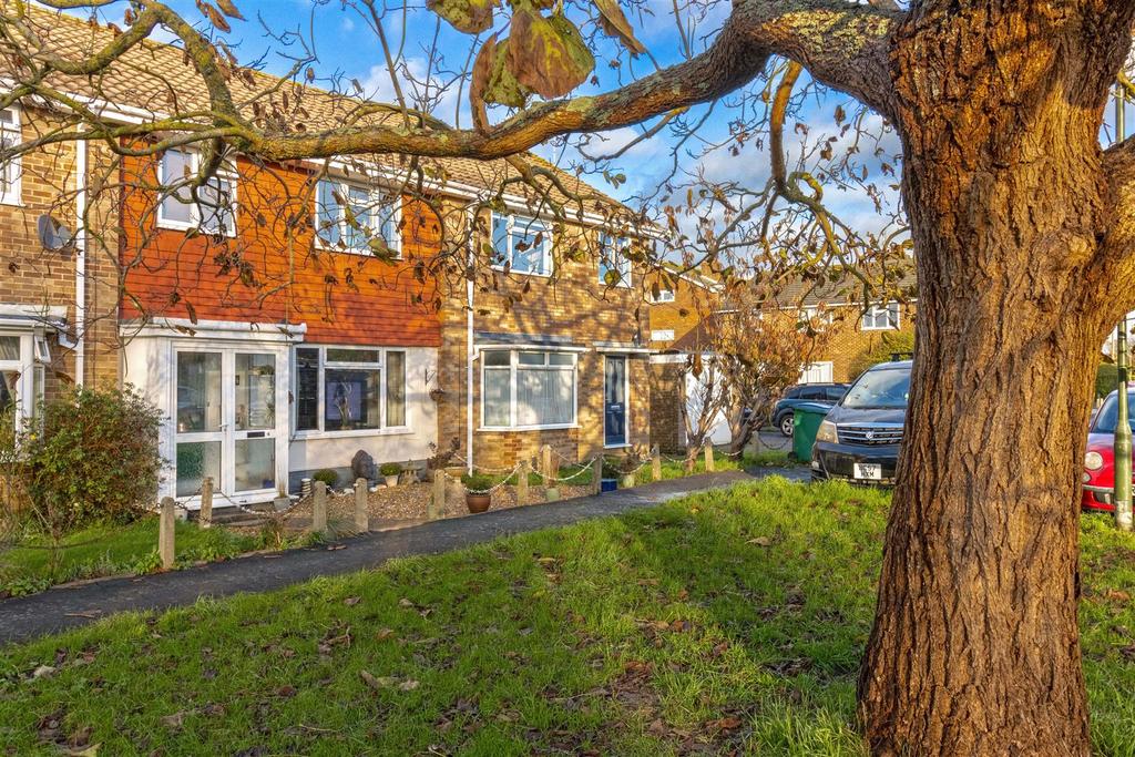 St. Marys Gardens, Littlehampton 3 bed terraced house for sale £315,000