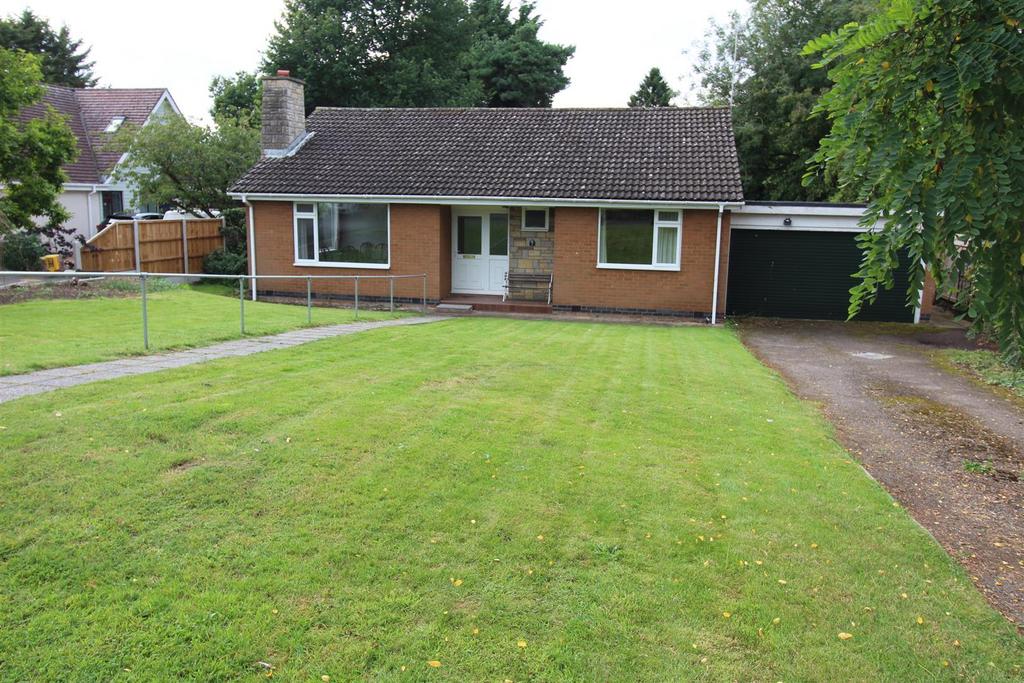 Old Rectory Close, Churchover, Rugby 2 bed bungalow £1,000 pcm (£231 pw)