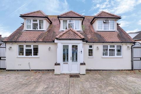 1 Allen Road, Rainham, RM13 9JS