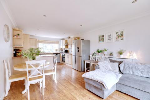 1 Allen Road, Rainham, RM13 9JS