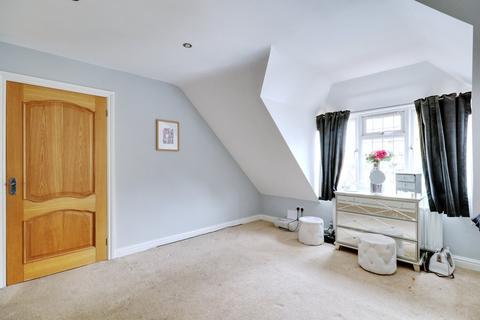 1 Allen Road, Rainham, RM13 9JS
