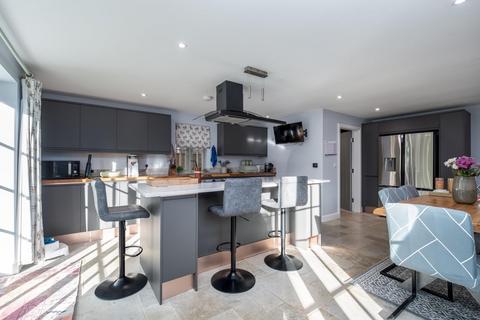 Yorvik House Easingwold Road, Huby, York, YO61 1HJ