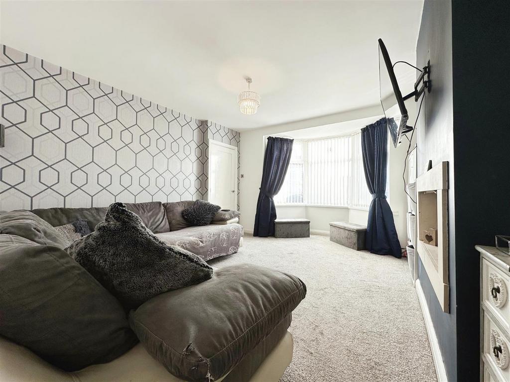 Lomond Road, Hull HU5 3 bed end of terrace house for sale £159,995