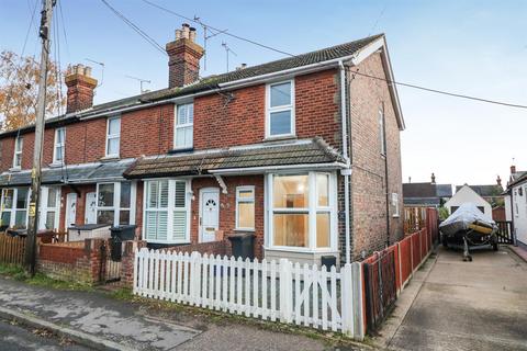 2 bedroom end of terrace house for sale, Princes Road, Burnham-On-Crouch