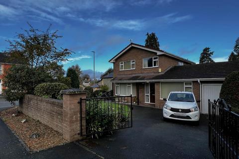 1 Cae Castell, Builth Wells, LD2 3BE