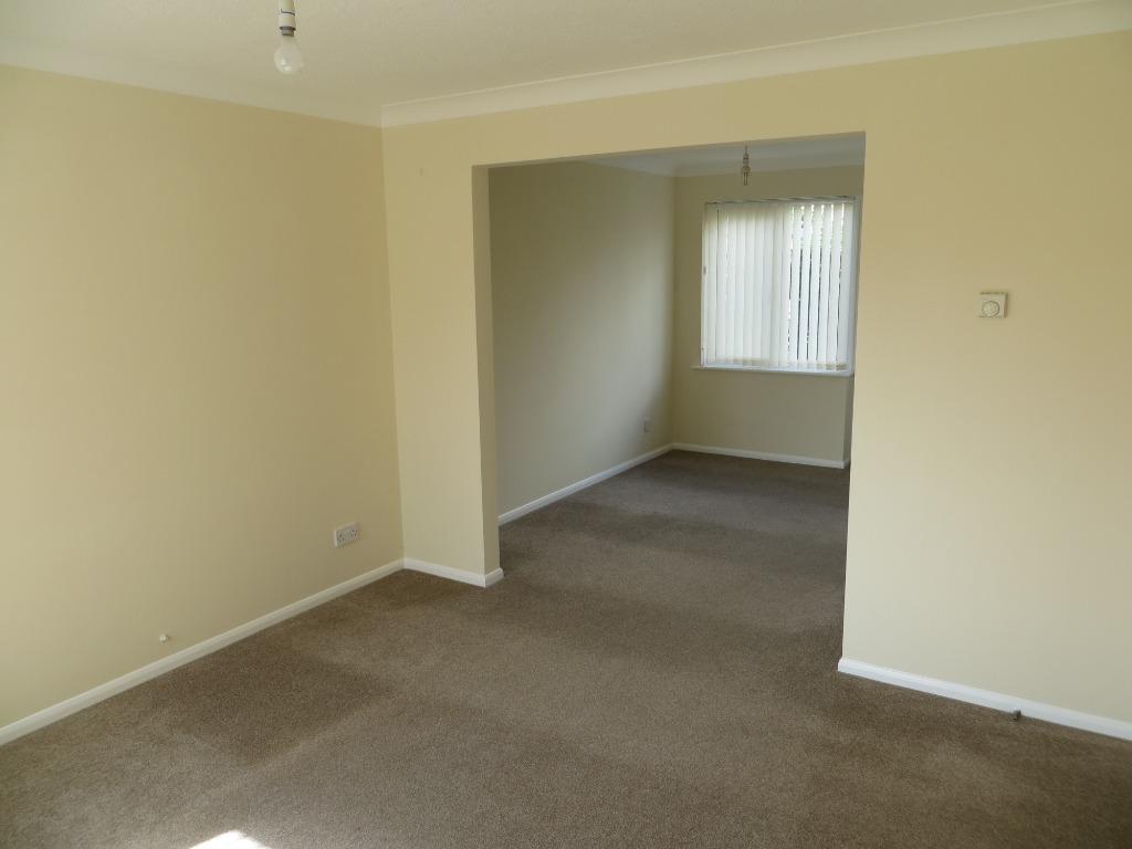 Balmoral Drive, Ramsey Forty Foot, PE26 3 bed detached house £950 pcm