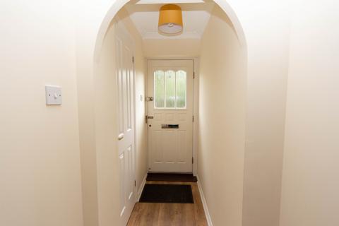 3 bedroom semi-detached house to rent, Acorn Grove, Pontprennau, Cardiff, CF23