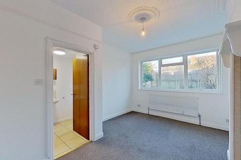 2 bedroom ground floor flat for sale, Douglas Road, Herne Bay, CT6 6AF