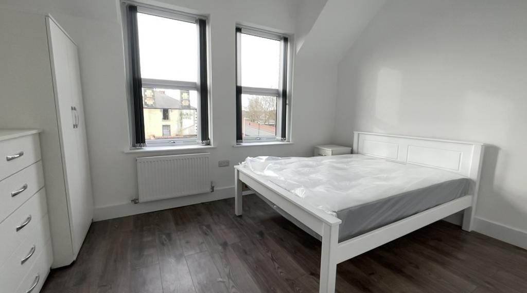 8 C33 F09 E-897 E-47 CC-95 BC-6 DB3 A5 A58459.jpeg