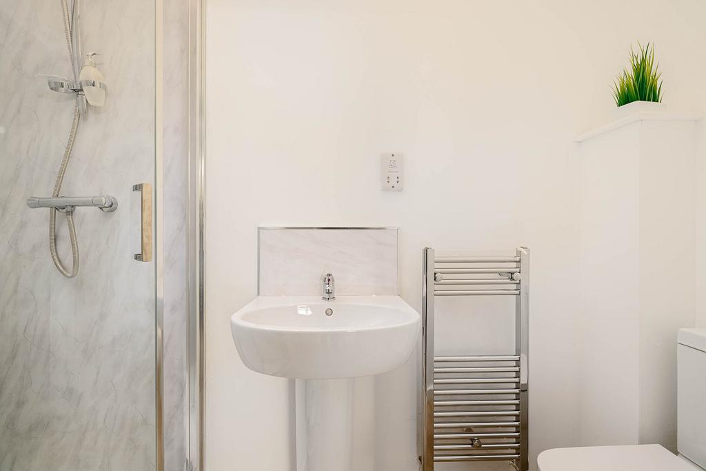 20231116-1303 Mono Capital -119 Station Road, Elle