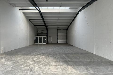 Warehouse to rent - Milton Keynes MK12