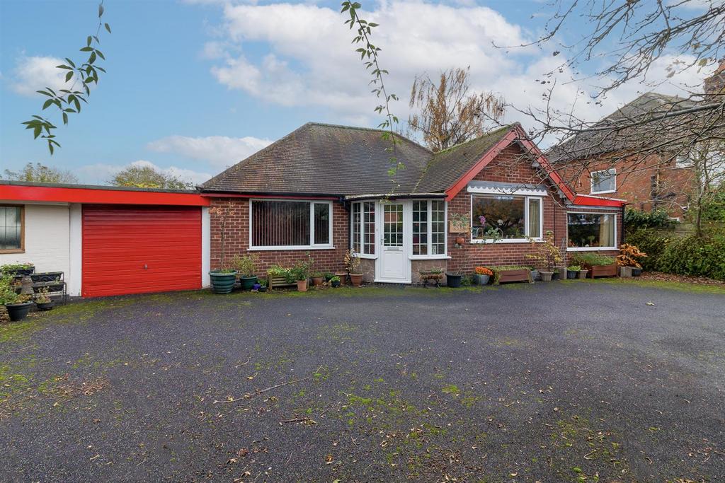 Victoria Road, Bunny, Nottingham 3 bed detached bungalow for sale £475,000