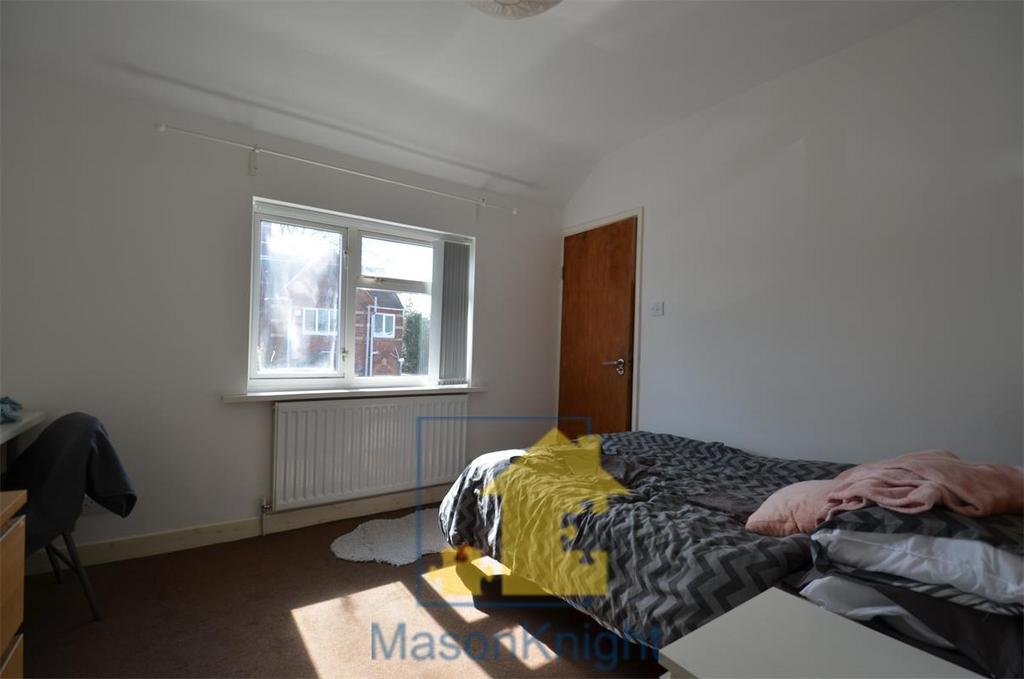 Gristhorpe Road, Selly Oak, Birmingham B29 3 bed terraced house to rent