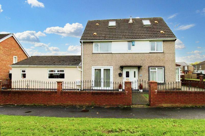 Coach Road Estate, ., Washington, Tyne and Wear, NE37 2EZ 4 bed semi