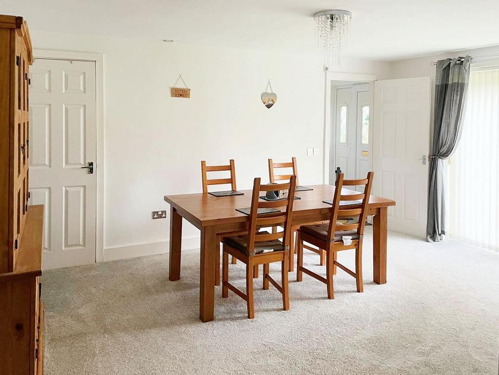 Coach Road Estate, ., Washington, Tyne and Wear, NE37 2EZ 4 bed semi