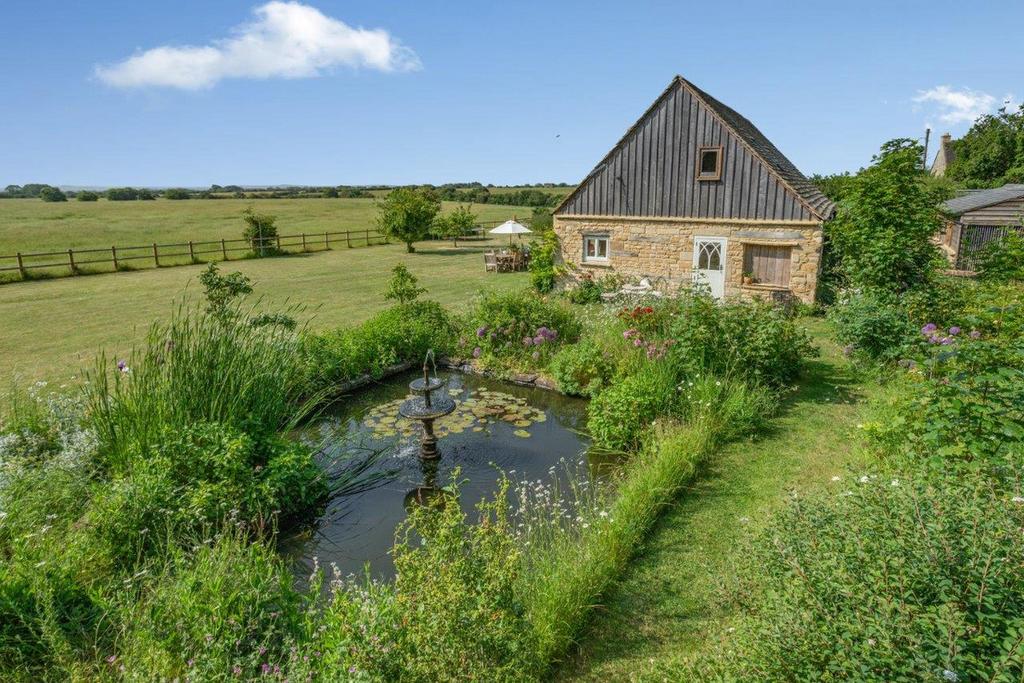 Shilton Burford, Oxfordshire, OX18 4AP 4 bed detached house for sale