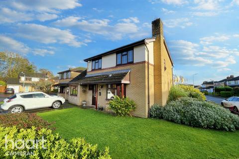4 bedroom detached house for sale, Gifford Close, Cwmbran