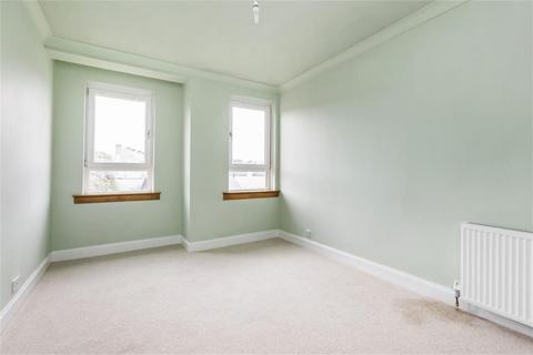 2 bedroom flat to rent, Sleigh Drive, Craigentinny, Edinburgh, EH7