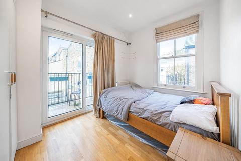 3 bedroom flat for sale, Winders Road, Battersea