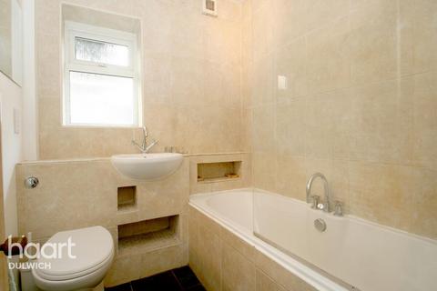 2 bedroom flat to rent, Graces Road, London