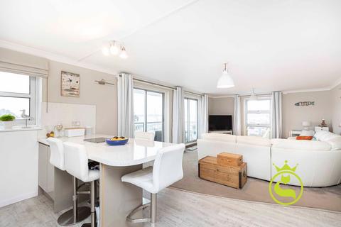 2 bedroom apartment for sale - Salterns Point, Poole BH14