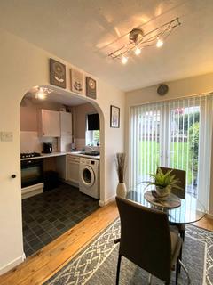8 Higher Fullwood, Oldham, OL1 4NL
