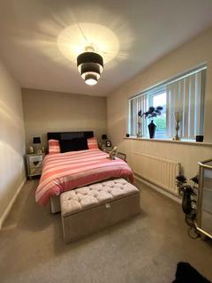 8 Higher Fullwood, Oldham, OL1 4NL