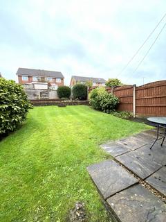 8 Higher Fullwood, Oldham, OL1 4NL
