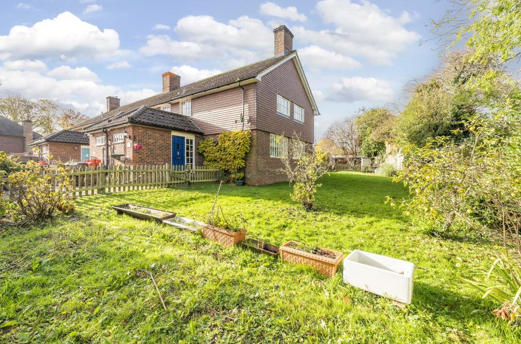 Pigeonhouse Yard, Sutton Scotney, Winchester, Hampshire, SO21 3 bed end
