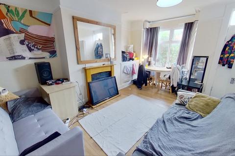 undefined, Royal Park Avenue, Hyde Park, Leeds, West Yorkshire