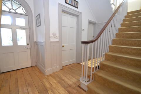 3 Barton Terrace, Dawlish, EX7 9QH
