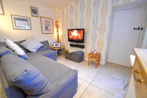 3 Barton Terrace, Dawlish, EX7 9QH