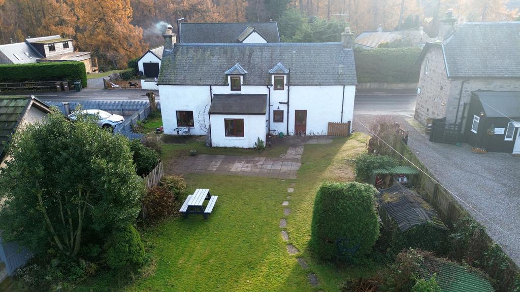 Main Street, Newtonmore 3 bed detached house for sale £270,000
