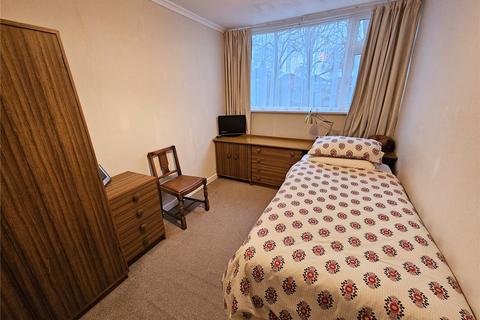 12 Banbury Close, Blackburn, BB2 5AY
