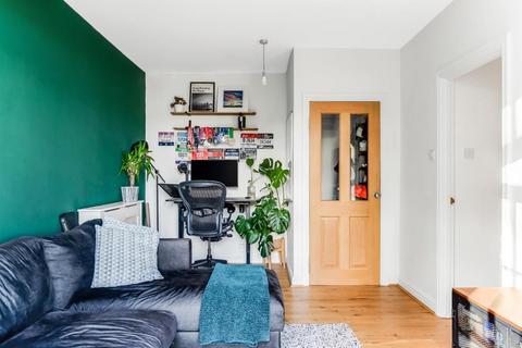 1 bedroom flat to rent, Oakeshott Avenue, Highgate, N6