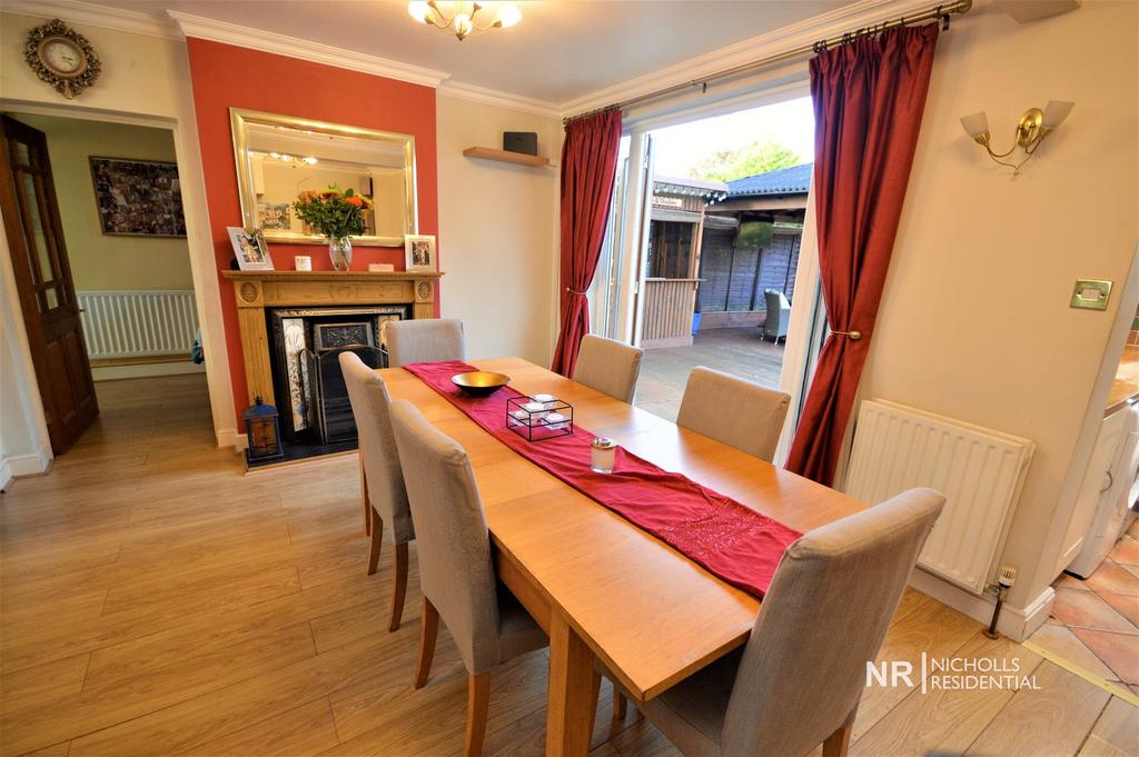 Dining Area Extra Photo
