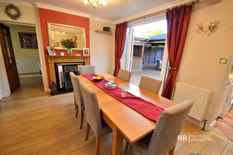 35 Bridge Road, Chessington, KT9 2RX